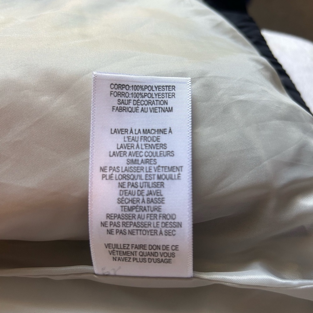 Levi's Black and White Kids Puffer Jacket - Picture 7 of 7